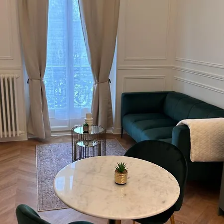 Le Pompon - Centre De *